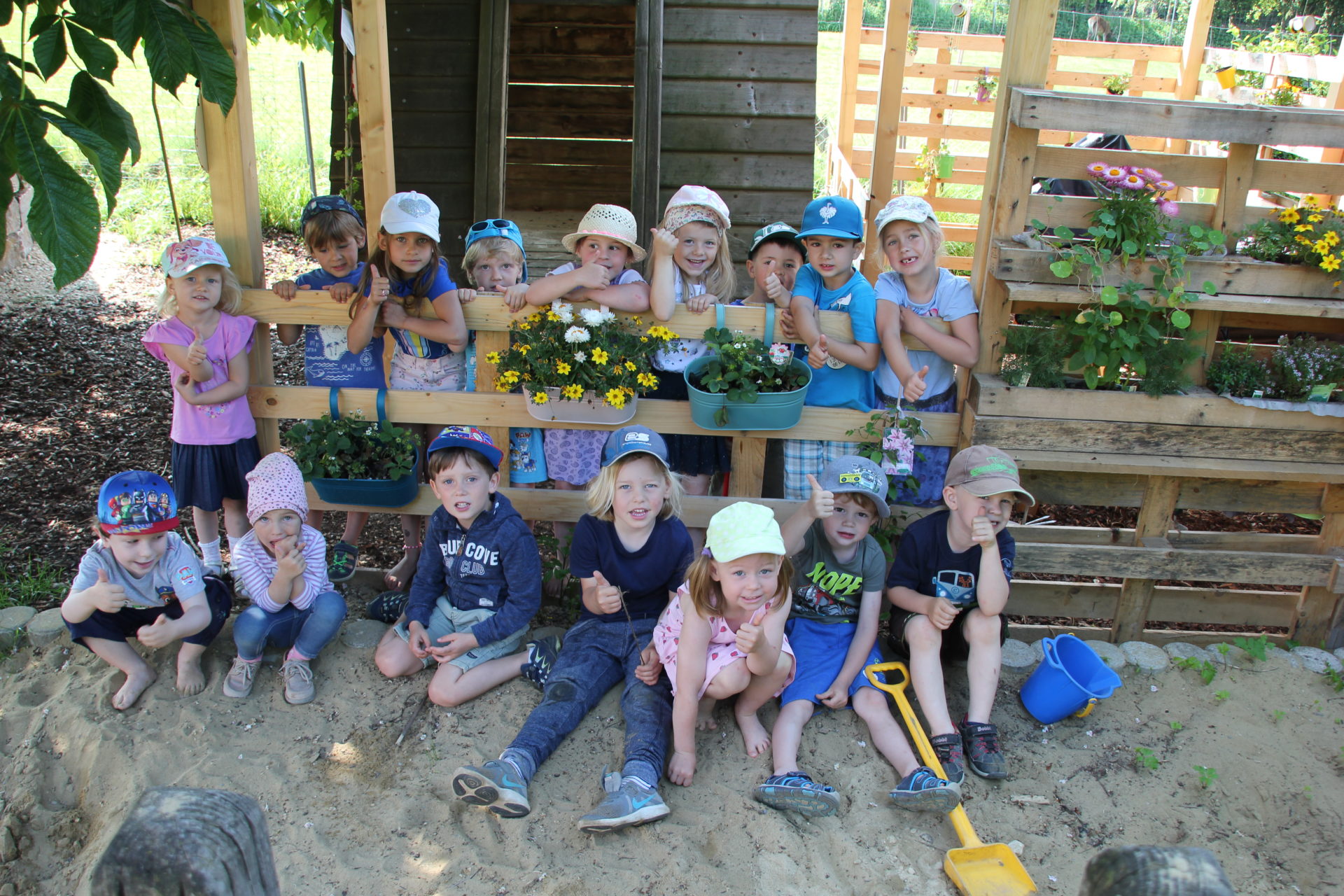 Es summt und brummt im Kinderhaus