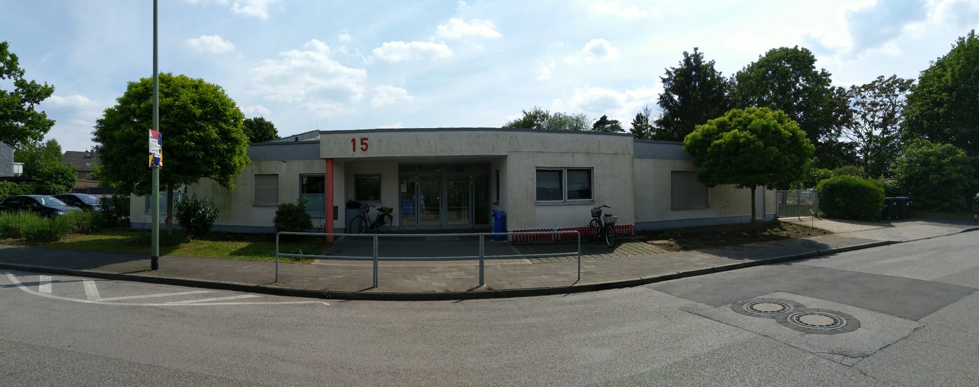 Kita Rubensstraße Duisburg – Vom rauen Rasenacker zum bienenfreundlichen Blütenmeer.