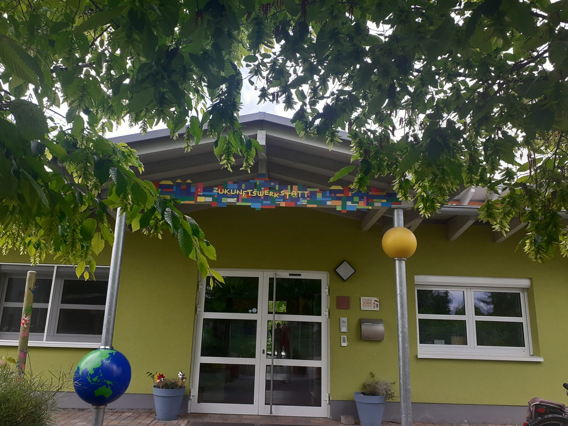 Bienen in die  ZUKUNFTswerkstatt