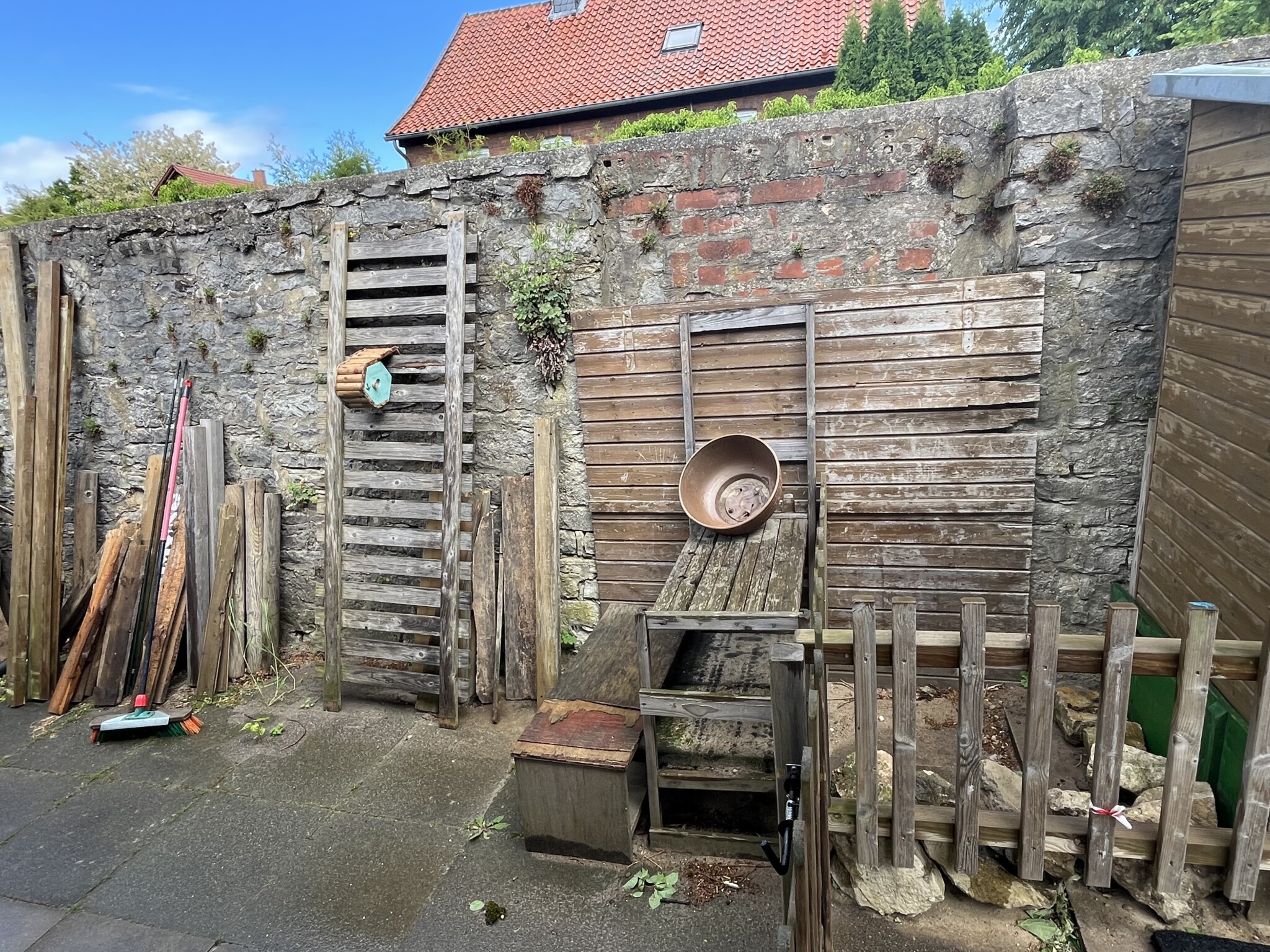 Unsere Kita bekommt ein Insektenhotel