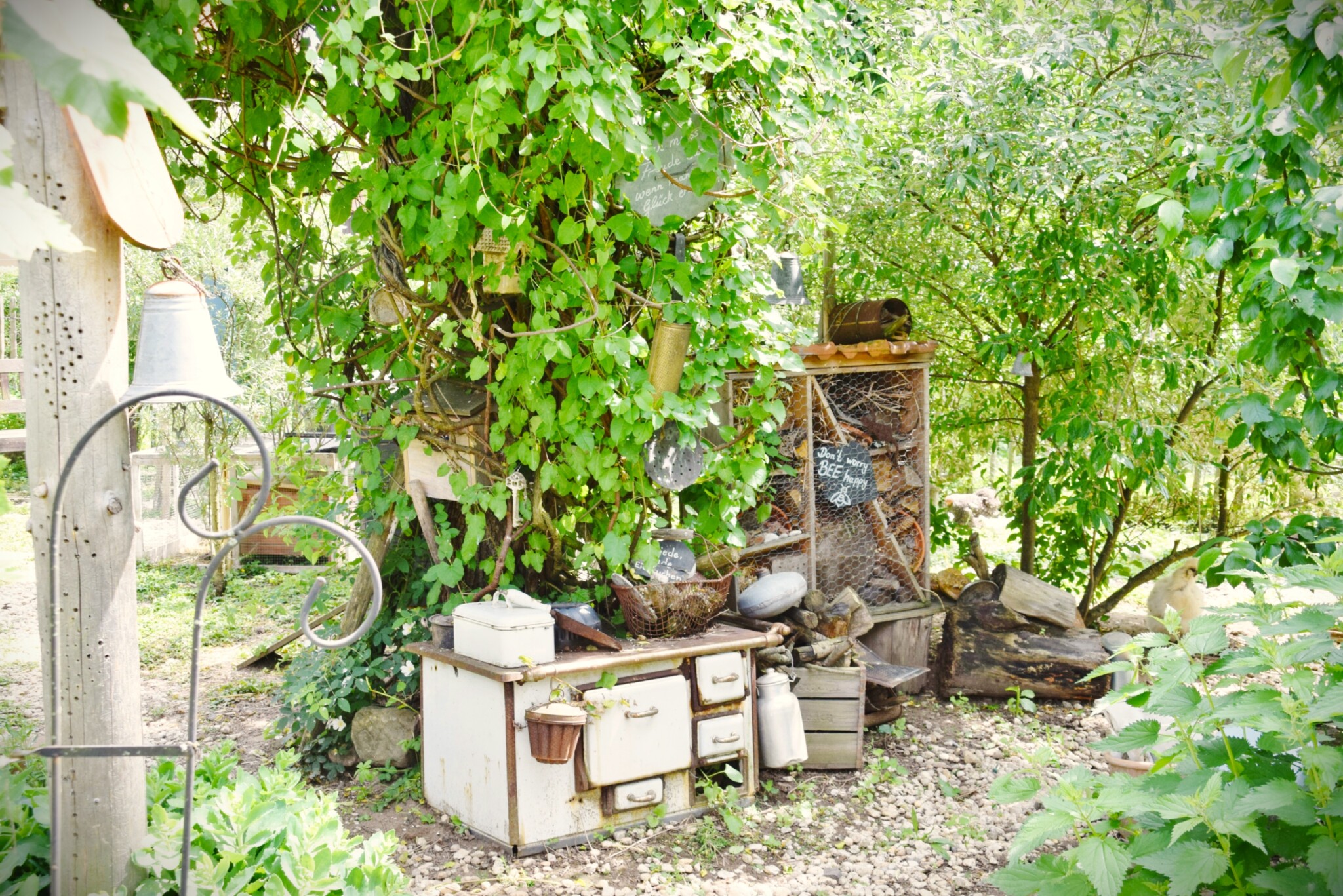 dont worry be(e) happy