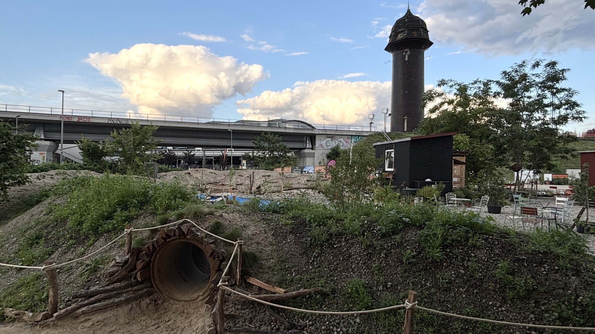Eine biodiverse Oase am Bahnhof Ostkreuz – Die Lebendige Stadtgärtnerei